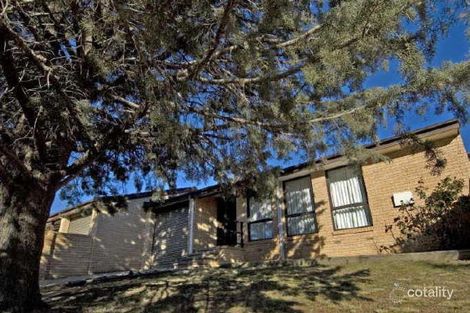 13 Moorehead Pl, Latham, ACT 2615