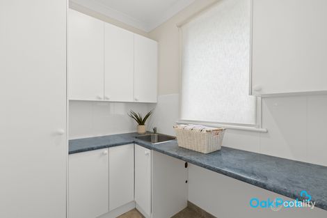 Property photo of 14 Valdoone Court Oak Park VIC 3046