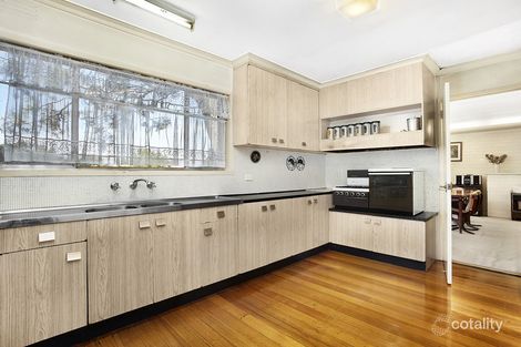 Property photo of 23 Parkdale Avenue Balwyn VIC 3103