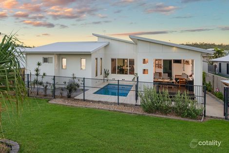 Property photo of 12 Hillock Crescent Bushland Beach QLD 4818