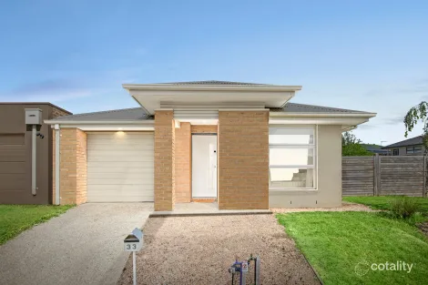 33 Natura Ave, Werribee, VIC 3030