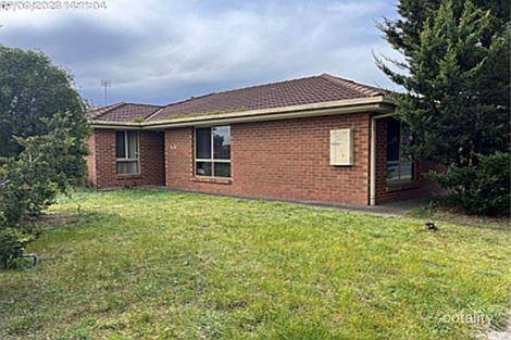 1/2 Mcnicol Cl, Meadow Heights, VIC 3048