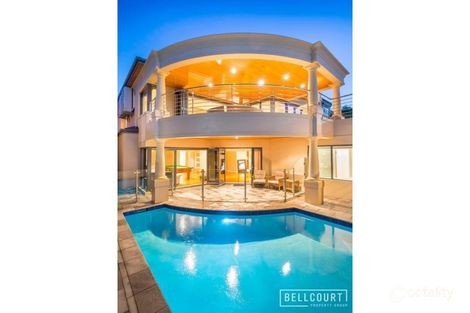 Property photo of 152 River Way Salter Point WA 6152
