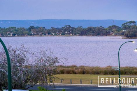 Property photo of 152 River Way Salter Point WA 6152