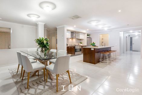 Property photo of 5 Statesman Circuit Cranbourne East VIC 3977