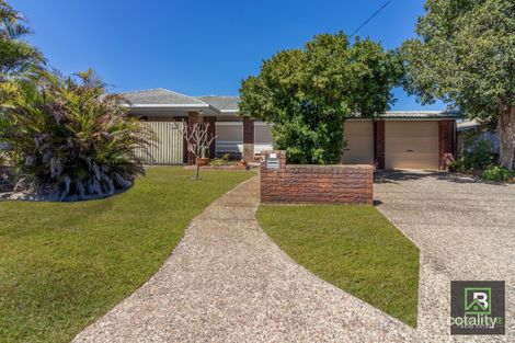 3 Moatah Dr, Beachmere, QLD 4510