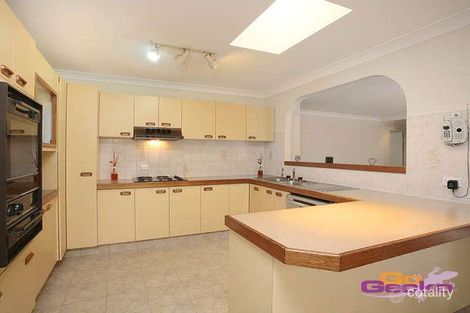 Property photo of 8 Stoddart Court Carindale QLD 4152