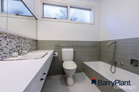 Property photo of 11 Wadham Parade Mount Waverley VIC 3149