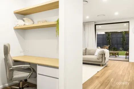 Property photo of 20 Catherine Circuit Middle Ridge QLD 4350