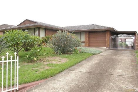 18 Lawley St, Bossley Park, NSW 2176