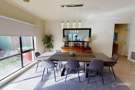 Property photo of 20 Perry Circuit Cranbourne North VIC 3977