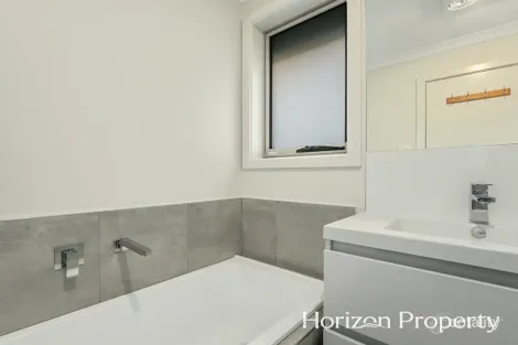 Property photo of 73 Parklands Parade Newnham TAS 7248