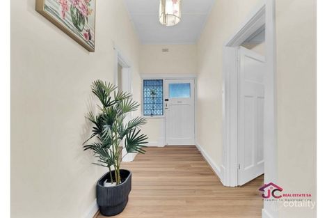 Property photo of 16 Linley Avenue Prospect SA 5082