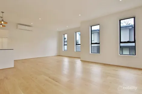 Property photo of 18/222 Williamsons Road Doncaster VIC 3108