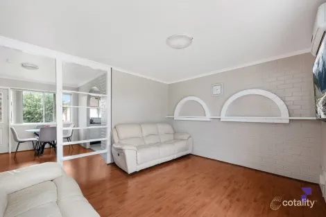Property photo of 3/160 Cooper Road Yagoona NSW 2199