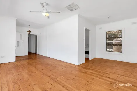 Property photo of 18 Searle Road Davoren Park SA 5113