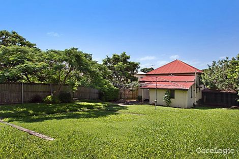 Property photo of 27 Macrossan Avenue Norman Park QLD 4170