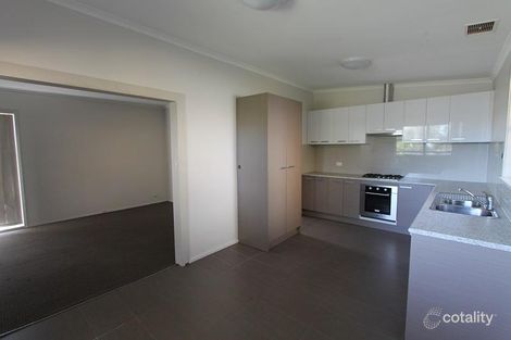 Property photo of 5 Mitre Crescent Frankston North VIC 3200