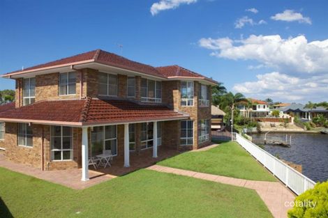 Property photo of 8 Crestmore Court Mermaid Waters QLD 4218