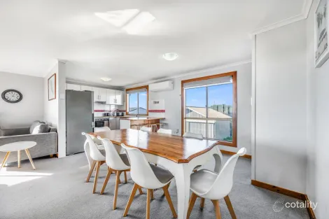 Property photo of 42 Glynn Drive Nene Valley SA 5291