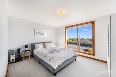 Property photo of 42 Glynn Drive Nene Valley SA 5291