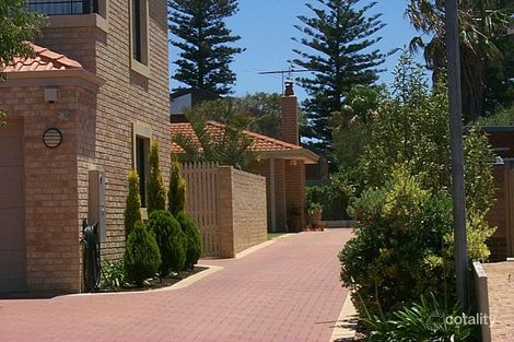 17a Mary St, Watermans Bay, WA 6020