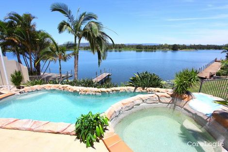 Property photo of 16 Istana View Clear Island Waters QLD 4226