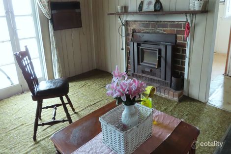 Property photo of 19 Kaboon Street Yelarbon QLD 4388