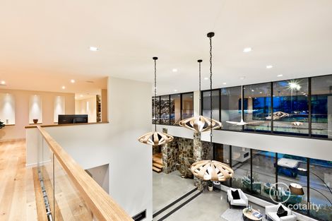 Property photo of 10 Kent Hughes Road Eltham VIC 3095