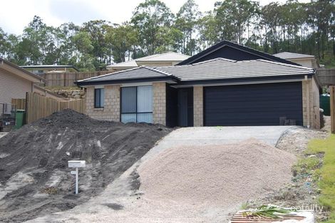 5 Bayrick St, Pacific Pines, QLD 4211