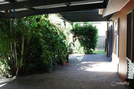 Property photo of 2 Island View Drive Winfield QLD 4670