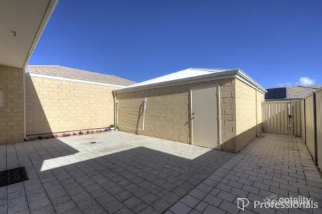 Property photo of 21 Waypoint Mews Alkimos WA 6038