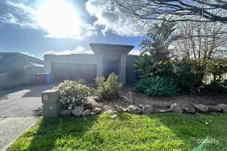 8 Lia Amie Pl, Berwick, VIC 3806