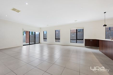 Property photo of 17 Pacific Boulevard Taylors Hill VIC 3037