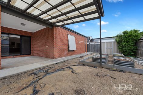 Property photo of 17 Pacific Boulevard Taylors Hill VIC 3037