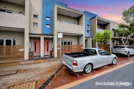 Property photo of 1/29 Tom Roberts Parade Point Cook VIC 3030