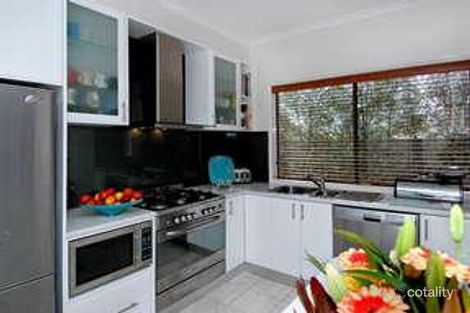 Property photo of 5 Gardenia Close Craigieburn VIC 3064
