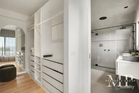 Property photo of 2 Bowen Street McCrae VIC 3938