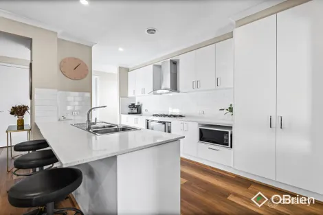 Property photo of 2 Augusta Crescent Frankston VIC 3199