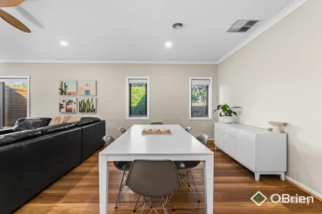 Property photo of 2 Augusta Crescent Frankston VIC 3199
