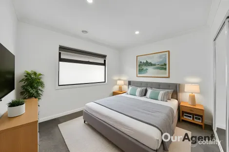 Property photo of 4 Appaloosa Avenue Taylors Lakes VIC 3038