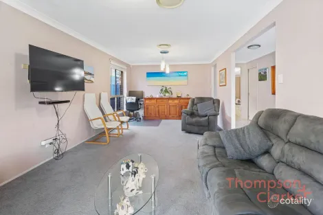 Property photo of 30 Saddlers Drive Gillieston Heights NSW 2321