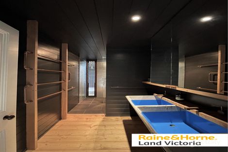 438 Edgars Rd, Little River, VIC 3211