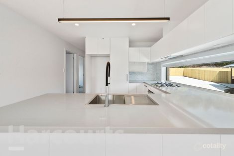 Property photo of 2/12 Camrise Drive Cambridge TAS 7170