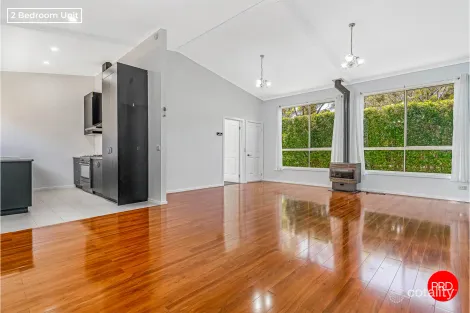 Property photo of 13 Bedarra Court Maiden Gully VIC 3551