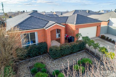 Property photo of 4 Coulson Place Echuca VIC 3564