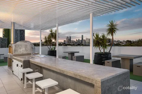 Property photo of 103/283 Logan Road Greenslopes QLD 4120