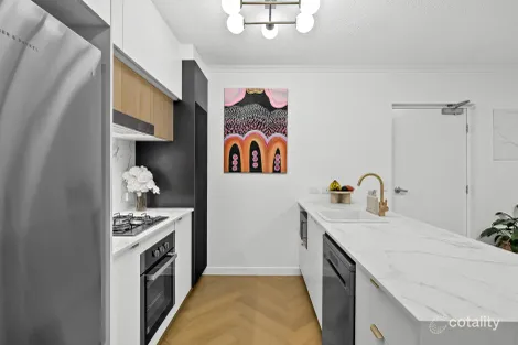 Property photo of 103/283 Logan Road Greenslopes QLD 4120