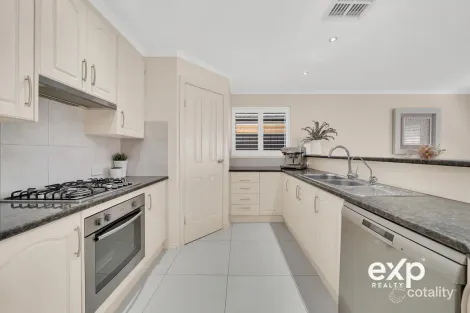 Property photo of 46 Janine Drive Burton SA 5110