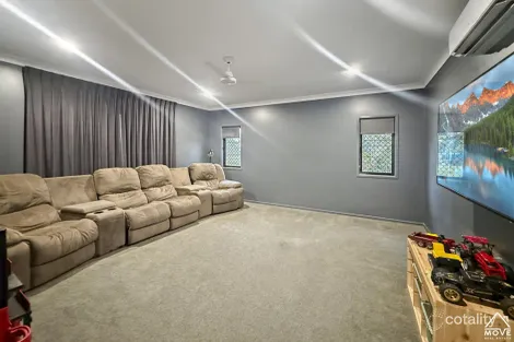Property photo of 35 Endeavour Road Bluewater Park QLD 4818
